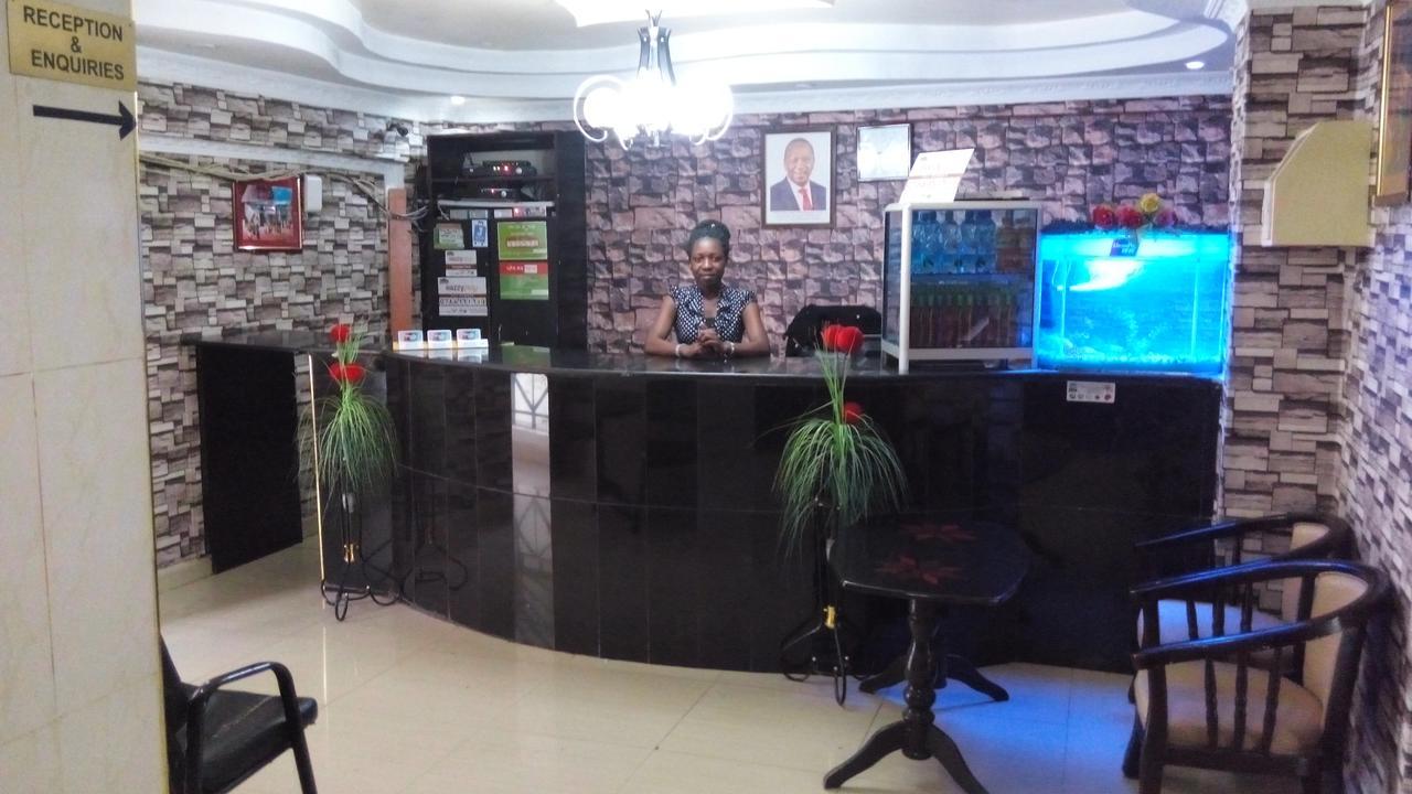 Royal Palm Hotel And Suites Nakuru Kültér fotó
