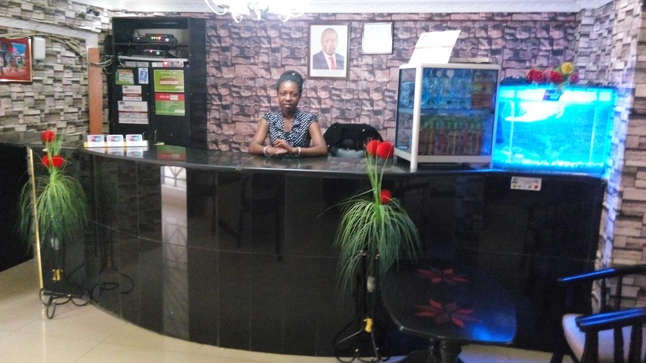 Royal Palm Hotel And Suites Nakuru Kültér fotó